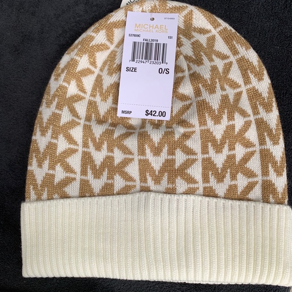 MichaelKors Winter Hat_NWT - Picture 4 of 4